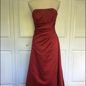 Candy Apple Bridesmaid Dress. Size 4